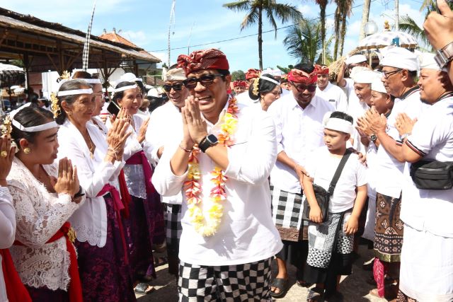 Bupati Tabanan Hadiri Karya Mamungkah Ngenteg Linggih