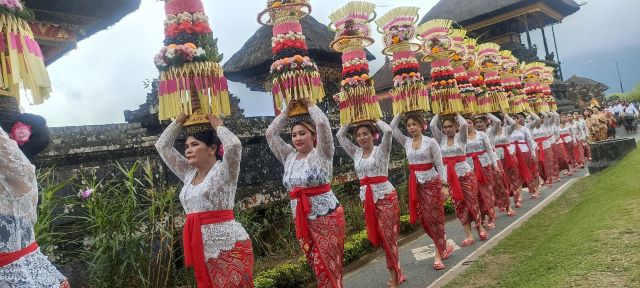 Festival Ulun Danu Beratan Dongkrak Kunjungan Wisata