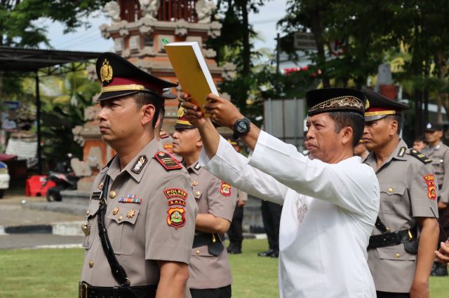 Kapolres Tabanan Pimpin Upacara Serah Terima Jabatan 4 Kasat