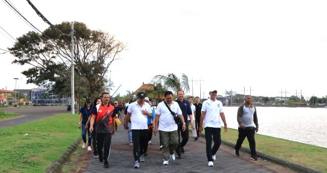 Jalan Sehat HUT ke-66 Provinsi Bali: Momentum Kebersamaan dan Soliditas