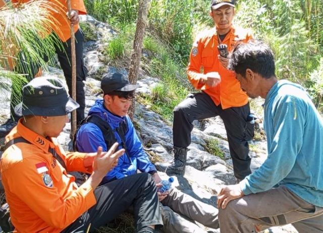 Tersesat Saat Mendaki Gunung Agung, Jonatan Ditemukan Selamat