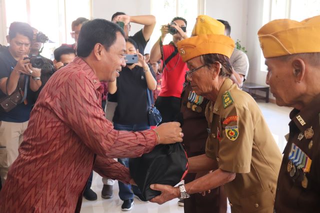 Sinergi Perangkat Daerah: Pj Bupati Buleleng Ajak Perangi Kemiskinan dan Kebodohan