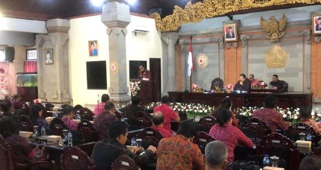 Bupati Sanjaya Sampaikan Pidato Pengantar Rancangan APBD 2025 dan Perubahan APBD 2024