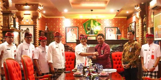 Bupati Tabanan Terima Laporan Hasil Pemeriksaan BPK RI