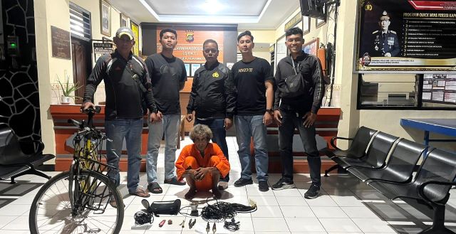 Polisi Ringkus Pelaku Pencurian Senjata Dewata Nawa Sanga di Pura Dalem Sembung Gede