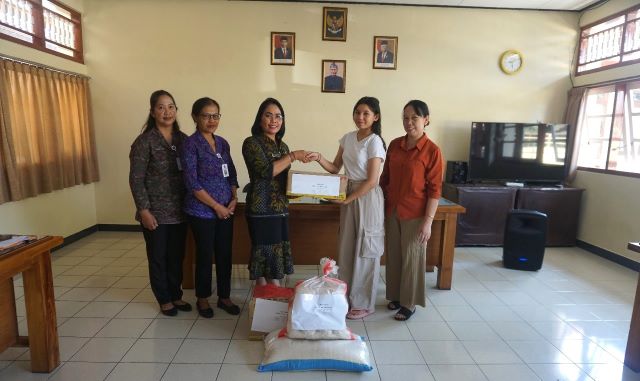 Pemerintah Provinsi Bali Salurkan Bantuan PMT untuk Anak Terlantar di Panti Asuhan