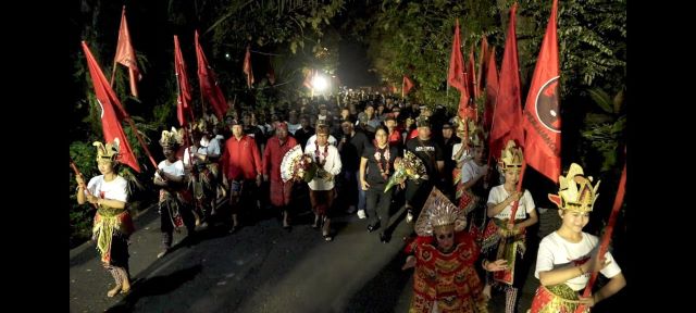 Menyala Wiii! Ribuan Warga Desa Gulingan Mengwi Kompak Dukung Koster-Giri & Adi-Cipta di Pilkada 2024, Ini Alasannya!