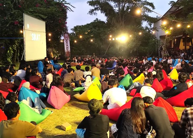 Wayan Koster: Sosok Idola Baru Anak Muda Bali