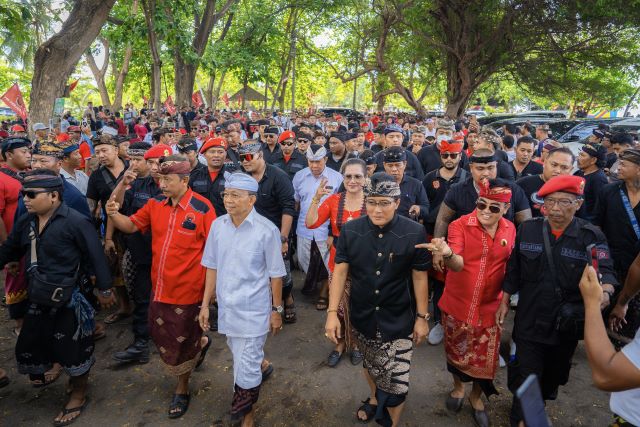 Koster-Giri Wujudkan Impian Warga Buleleng, Wisatawan Puji Perjalanan ke Singaraja Lancar dan Bebas Mules