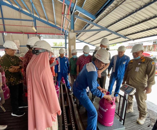 Pastikan LPG 3 Kg Tepat Sasaran, Tim Pengawasan Terpadu Sidak SPPBE di Denpasar