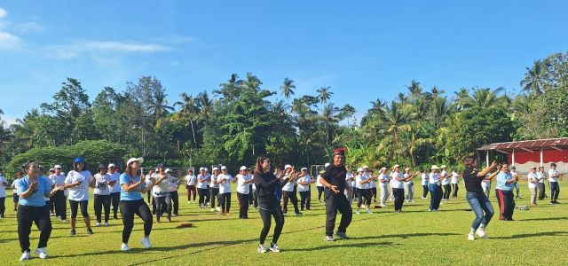 Peduli Kesehatan Lansia, Ardika Ajak Senam Bersama