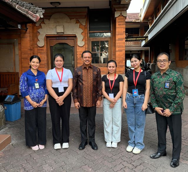 Pemprov Bali Gerak Cepat Bantu Pulangkan WNI dari Timur Tengah, Sekda Bali: Bukti Nyata Perlindungan Pemerintah