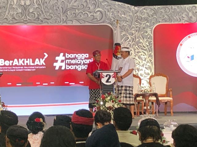 Sanjaya-Dirga Tampil Meyakinkan dengan Fokus pada Ekonomi Berkelanjutan