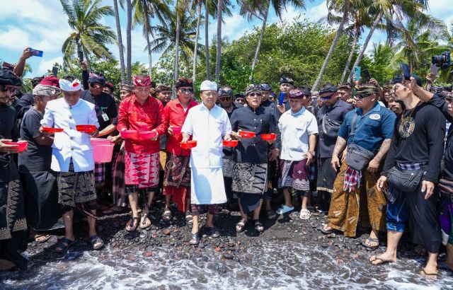 Filosofi Kearifan Lokal sebagai Pilar: Koster Menginspirasi Ratusan Generasi Muda untuk Membangun Bali