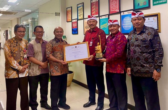 Pemerintah Provinsi Bali Menerima Anugerah Revolusi Mental 2024 dari Kemenko PMK