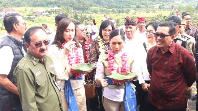 Bupati Sanjaya Sambut Menteri Pariwisata RI, Puji Kesuksesan Jatiluwih dalam Pariwisata Berkelanjutan