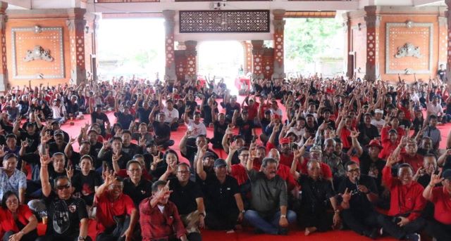 Koster-Giri Linier dengan Sanjaya-Dirga, Gubernur Terpilih Soroti Gotong Royong Tanpa Pamrih Pengurus dan Kader DPC PDIP Tabanan