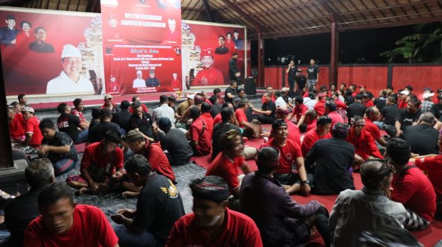 Megibung di DPC PDI-Perjuangan Karangasem, Koster-Giri Bakar Semangat Pengurus Tetap Solid Tatap Pertarungan 2029