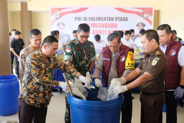 Polda Kaltara Musnahkan 74 Kg Narkotika, Selamatkan 740 Ribu Jiwa