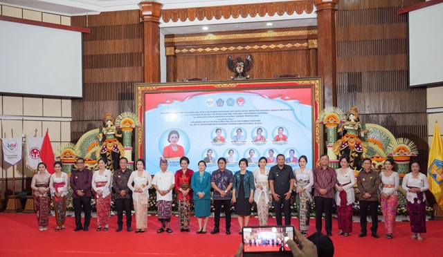 Perkuat Sinergi Pembangunan Bali, Koster-Giri Kumpulkan Kepala Daerah dan DPRD se-Bali di Puspem Badung