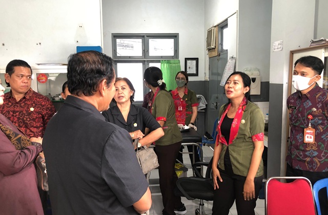 DPRD Tabanan Temukan Kendala di Puskesmas 1 Kediri: Ruang Rawat Inap Minim, Lahan Parkir Sempit