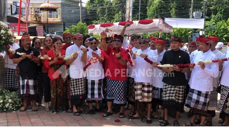 Gapura Baru Kantor DPRD Tabanan Senilai Rp1,9 Miliar Diresmikan