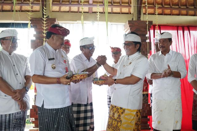 Pujawali Tak Lagi Bebani Krama? Ini Pernyataan Mengejutkan dari Wagub Giri Prasta