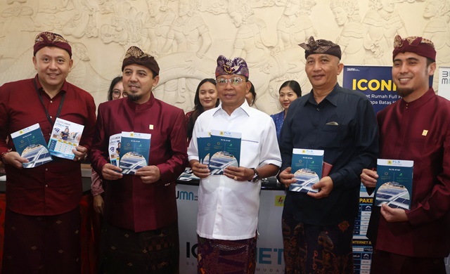 Hemat dan Estetis, Living World Terapkan PLTS Atap Dukung Koster