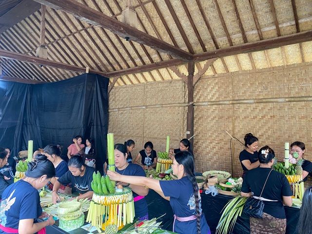 Lomba Unik di Bangli! Lawar dan Gebogan Jadi Ajang Adu Kreativitas STT