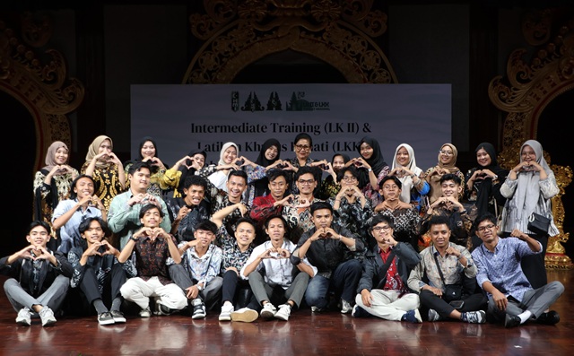 Ny. Putri Koster Ajak Generasi Muda Asah Intelektual, Emosional, dan Spiritual