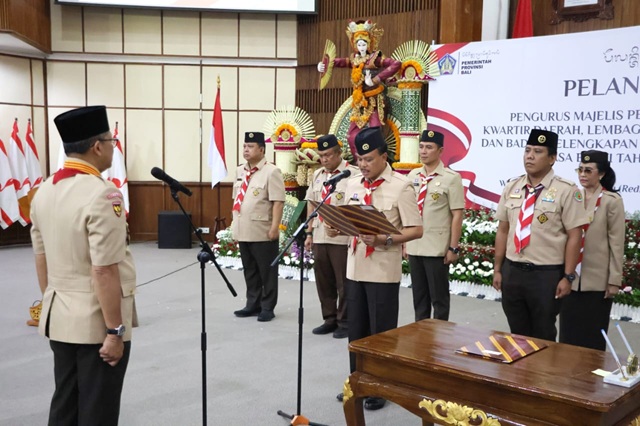 Pengurus Kwarda Bali Resmi Dilantik, Gubernur Koster Dorong Pendidikan Pramuka yang Inovatif