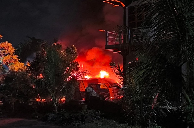 Gudang PT. Lipuri Jagat Terbakar, 6 Mobil Ludes, Dua Orang Luka