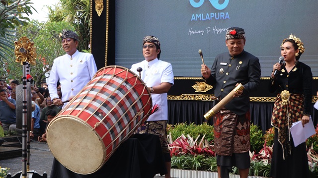 Giri Prasta Buka Karangasem Festival 2025! Ungkap Rencana Tol Laut dan Sekolah Gratis untuk Anak Karangasem