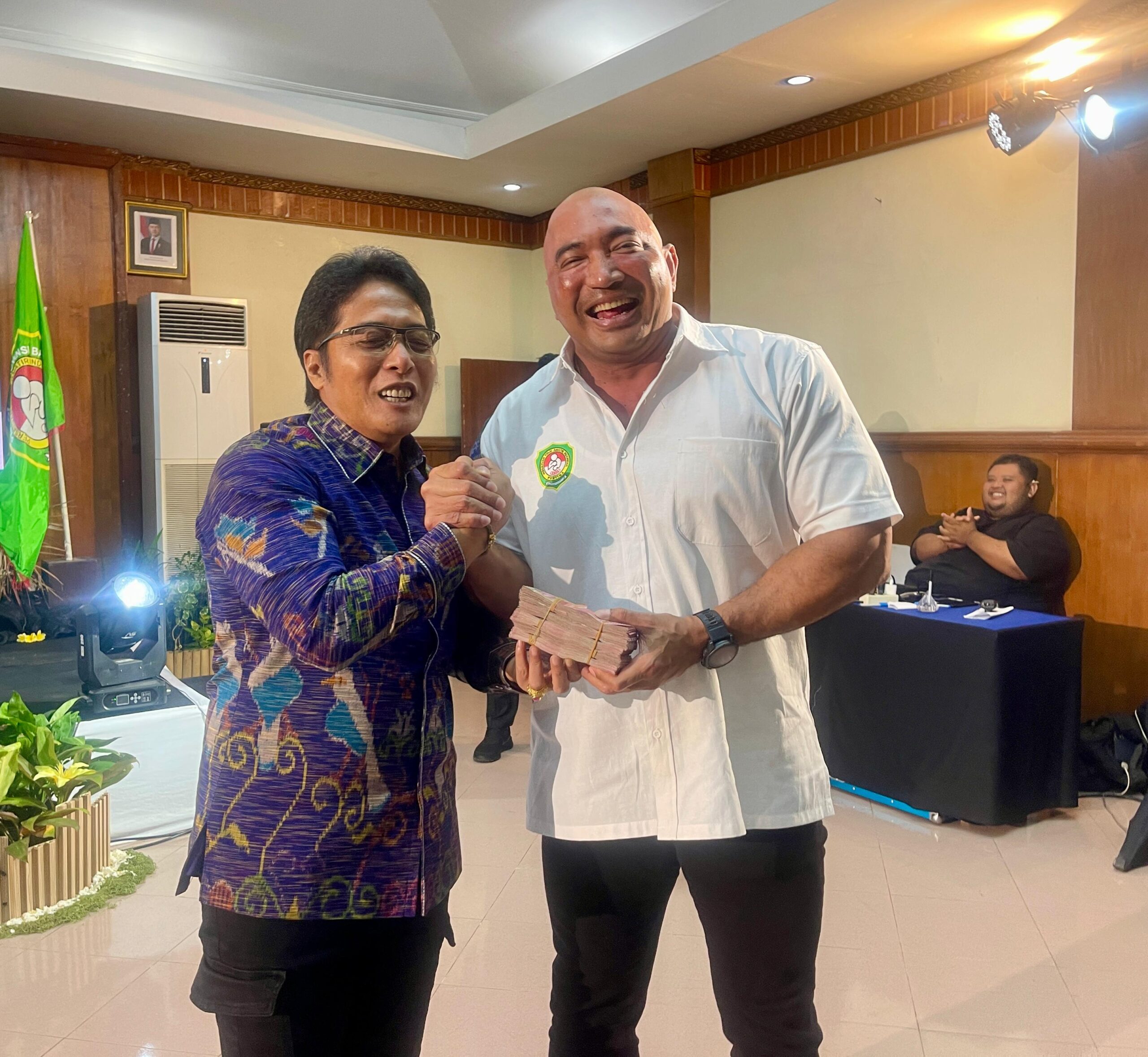Wagub Bali Dukung PERTINA Bali Lahirkan Atlet Tinju Berprestasi Nasional dan Internasional