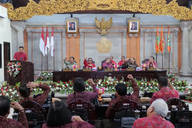Pansus III: Pembangunan Industri Tabanan Akan Berbasis Branding Bali dan Sad Kerthi
