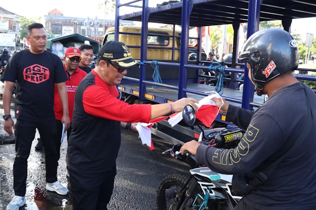 Merah Putih Berkibar di Tabanan, Bupati Sanjaya Pimpin Aksi Nasionalisme Sambut HUT ke-80 RI