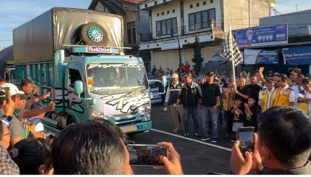 Setelah Sempat Jebol, Jalan Nasional Bali Dibuka Lagi
