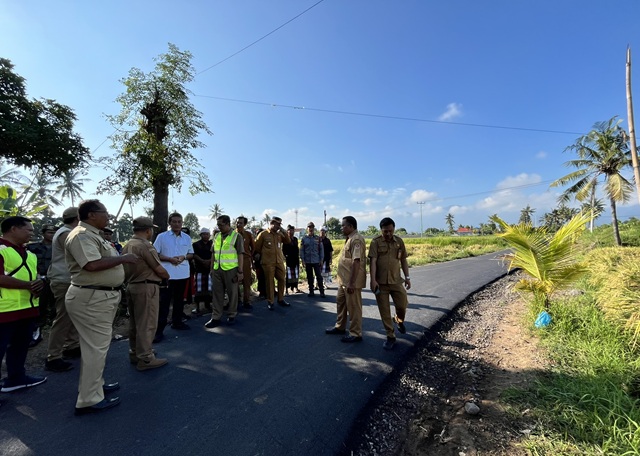 Setelah 35 Tahun Menanti, Warga Padang Keling Banyuning Kini Nikmati Jalan Beraspal