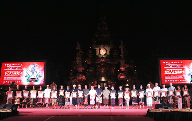 Tutup PKB XLVII dan Buka FSBJ VII, Gubernur Koster: Budaya Bali Kuat, Tak Pernah Mati