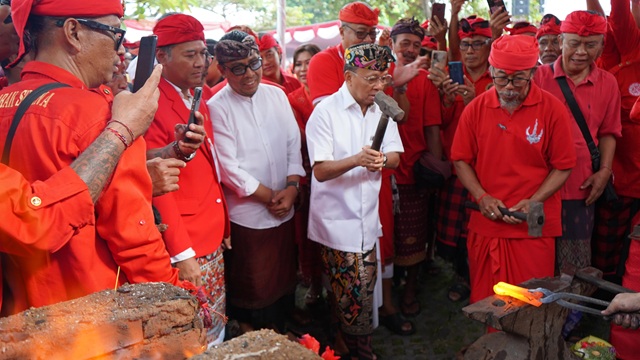 Gubernur Koster Ajak Semeton Pande Kompak Dukung Pembangunan Bali Era Baru