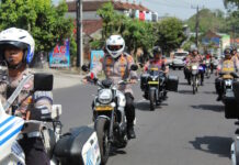 80 Kendaraan Berbendera Merah Putih Iringi Patroli Semarak HUT RI di Tabanan 80 Kendaraan Berbendera Merah Putih Iringi Patroli Semarak HUT RI di Tabanan