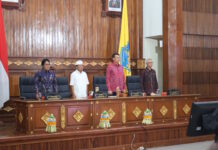 Gubernur Bali Ajukan Raperda Bale Kertha Adhyaksa, Perkuat Penyelesaian Sengketa secara Restoratif di Desa Adat Gubernur Bali Ajukan Raperda Bale Kertha Adhyaksa, Perkuat Penyelesaian Sengketa secara Restoratif di Desa Adat