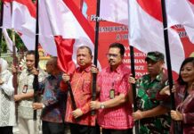 Pemprov Bali Canangkan Gerakan 10 Juta Bendera Merah Putih Pemprov Bali Canangkan Gerakan 10 Juta Bendera Merah Putih