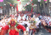 Penutupan Tanah Lot Art & Food Festival 2025: Bupati Sanjaya Tegaskan Komitmen Lestarikan Budaya dan Dorong Ekonomi Kreatif Penutupan Tanah Lot Art & Food Festival 2025 Bupati Sanjaya Tegaskan Komitmen Lestarikan Budaya dan Dorong Ekonomi Kreatif