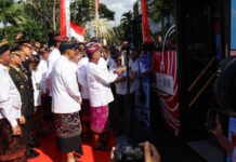 QRIS Tap Resmi Diluncurkan di Bali! Naik Bus Cuma Rp1.000, Cepat dan Praktis QRIS Tap Resmi Diluncurkan di Bali! Naik Bus Cuma Rp1.000, Cepat dan Praktis