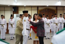 Sekda Bali Kukuhkan 72 Anggota Paskibraka Provinsi Bali 2025 Sekda Bali Kukuhkan 72 Anggota Paskibraka Provinsi Bali 2025