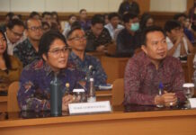 Wagub Giri Prasta: Air adalah Kehidupan, Bali Siapkan Strategi Kelola Air dan Lingkungan Berkelanjutan Wagub Giri Prasta Air adalah Kehidupan, Bali Siapkan Strategi Kelola Air dan Lingkungan Berkelanjutan