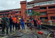Gubernur Koster: Pasar Badung dan Kumbasari Segera Dibuka, Santunan Korban Sudah Disalurkan Gubernur Koster Pasar Badung dan Kumbasari Segera Dibuka, Santunan Korban Sudah Disalurkan