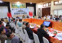 Komisi II DPR RI Apresiasi Digitalisasi Pemprov Bali, Gubernur Koster Minta Dana Transfer Daerah Tak Dipotong Komisi II DPR RI Apresiasi Digitalisasi Pemprov Bali, Gubernur Koster Minta Dana Transfer Daerah Tak Dipotong