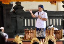 Giri Prasta Angkat Jempol untuk Solidaritas Karya Yadnya di Desa Adat Kapal Giri Prasta
